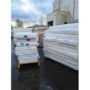important lot de matelas neuf