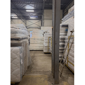 important lot de matelas neuf