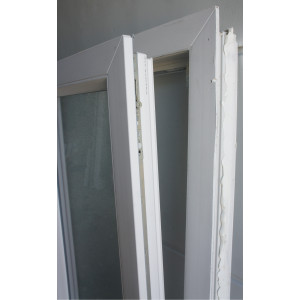 Fenêtre PVC Opaque Oscillo-Battant H155 x L55 cm