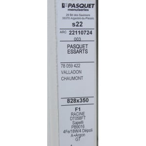 Petite Fenêtre Bois Opaque H82 x L34 cm | Fin de Chantier