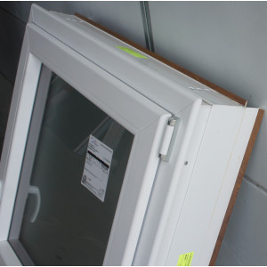 Fenêtre PVC chêne doré