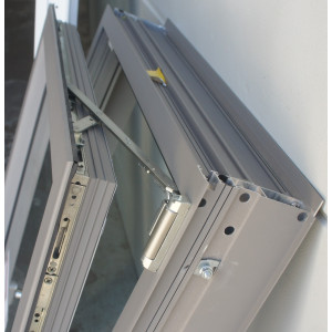 Fenêtre aluminium ral  9007
