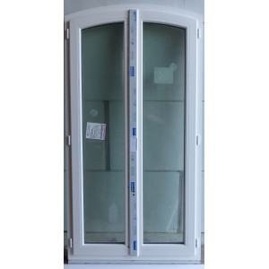 Fenêtre PVC cintrée