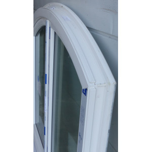 Fenêtre cintrée PVC