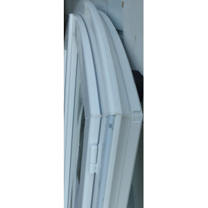 Fenêtre cintrée PVC