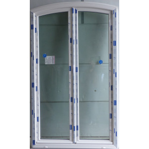 Fenêtre PVC blanc cintrée
