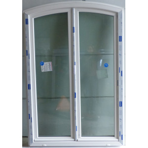 Fenêtre PVC blanc cintrée