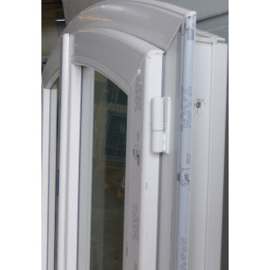 Fenêtre PVC blanc cintrée