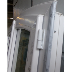Fenêtre PVC blanc cintrée