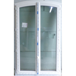 Fenêtre PVC blanc cintrée