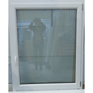 Fenêtre PVC blanc/acajou