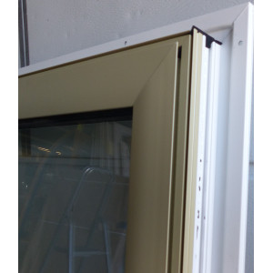 Fenêtre aluminium doré/blanc